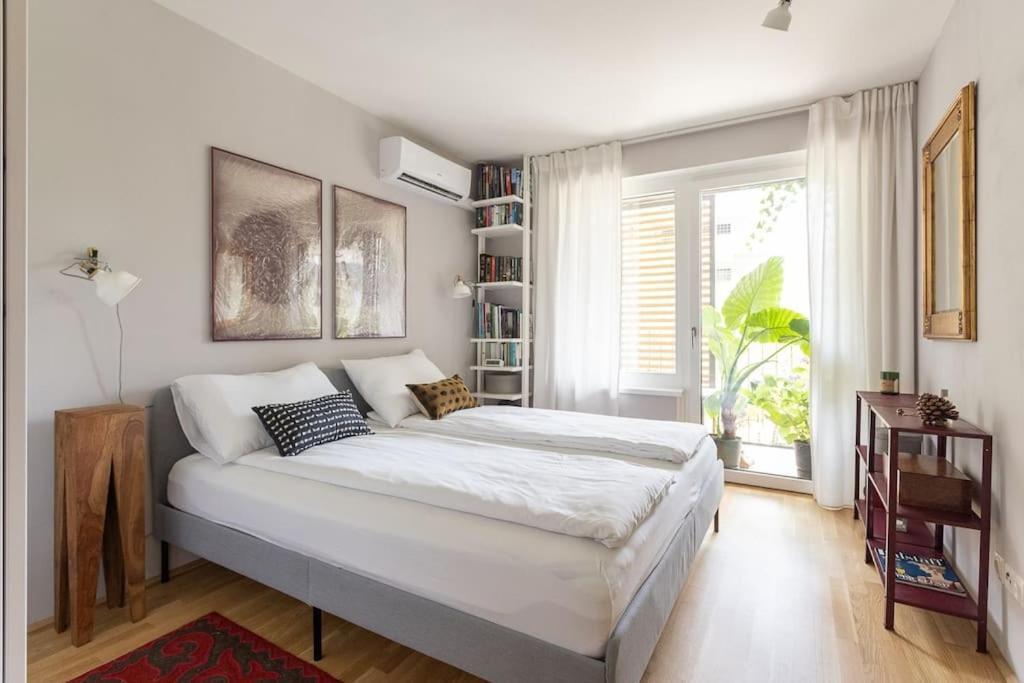 Dream Apartment - Central And Quiet With Ac And Free Parking Garage فيينا المظهر الخارجي الصورة