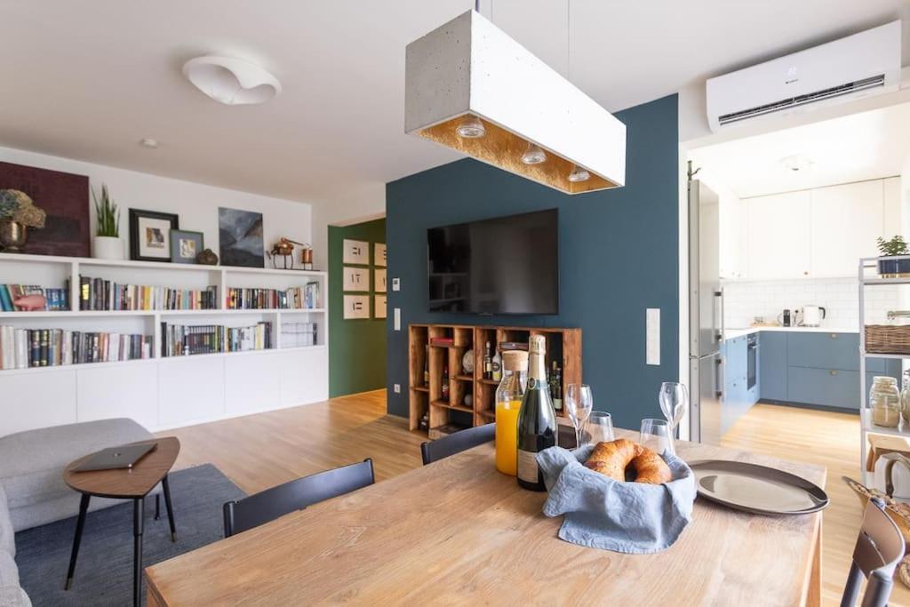 Dream Apartment - Central And Quiet With Ac And Free Parking Garage فيينا المظهر الخارجي الصورة